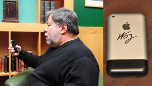 steve wozniak z iPhonem